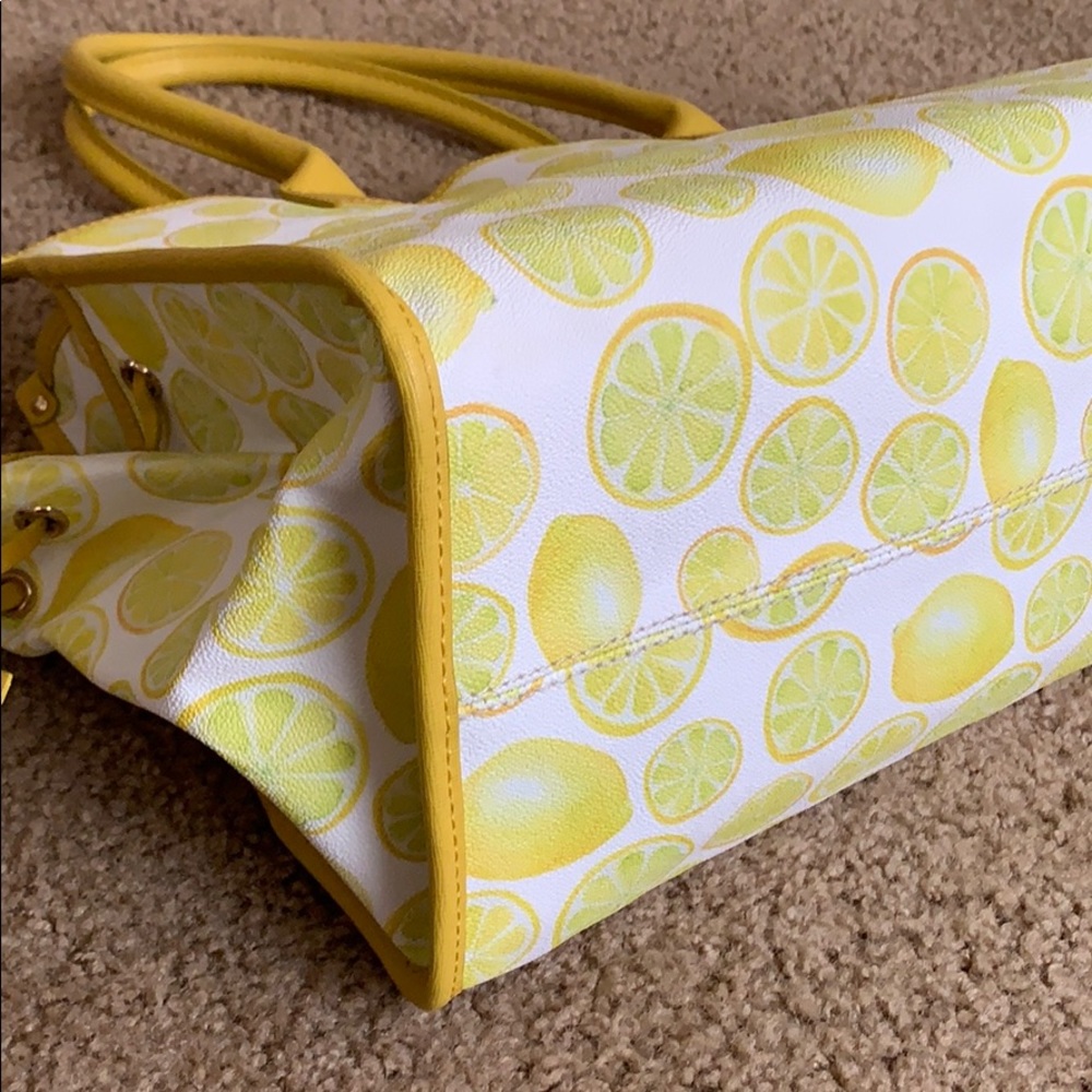 Dooney and bourke - Picture 7 of 16